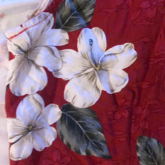 I’m trying to get rid of my clothes I dont wear - Picture 2 of 5